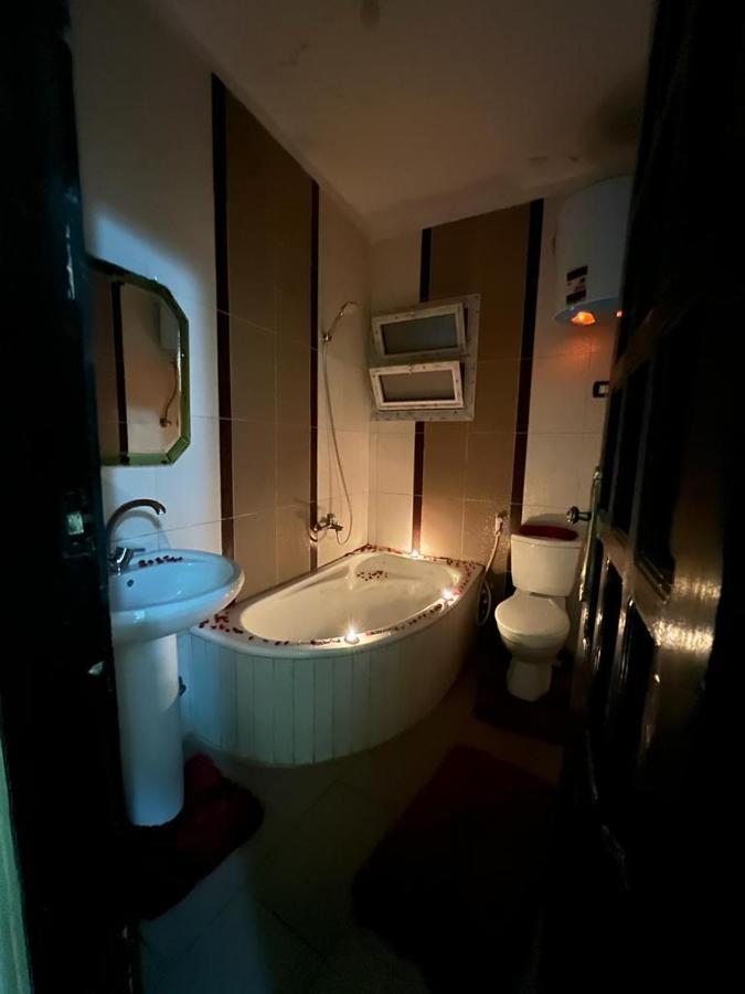 Momen Pyramids Inn Kafret el-Gabal エクステリア 写真