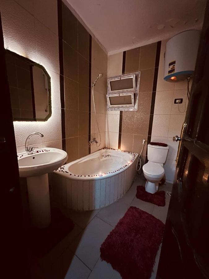 Momen Pyramids Inn Kafret el-Gabal エクステリア 写真
