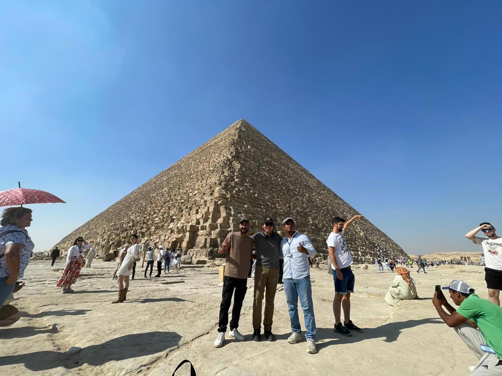 Momen Pyramids Inn Kafret el-Gabal エクステリア 写真